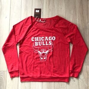 NWT Mitchell & Ness Chicago Bulls Scoop Neck Long Sleeve Shirt in Red Size L